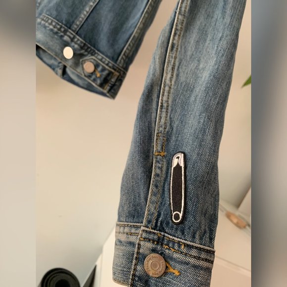 Aritzia Sunday Best Embroidered Jean Jacket - Picture 7 of 12